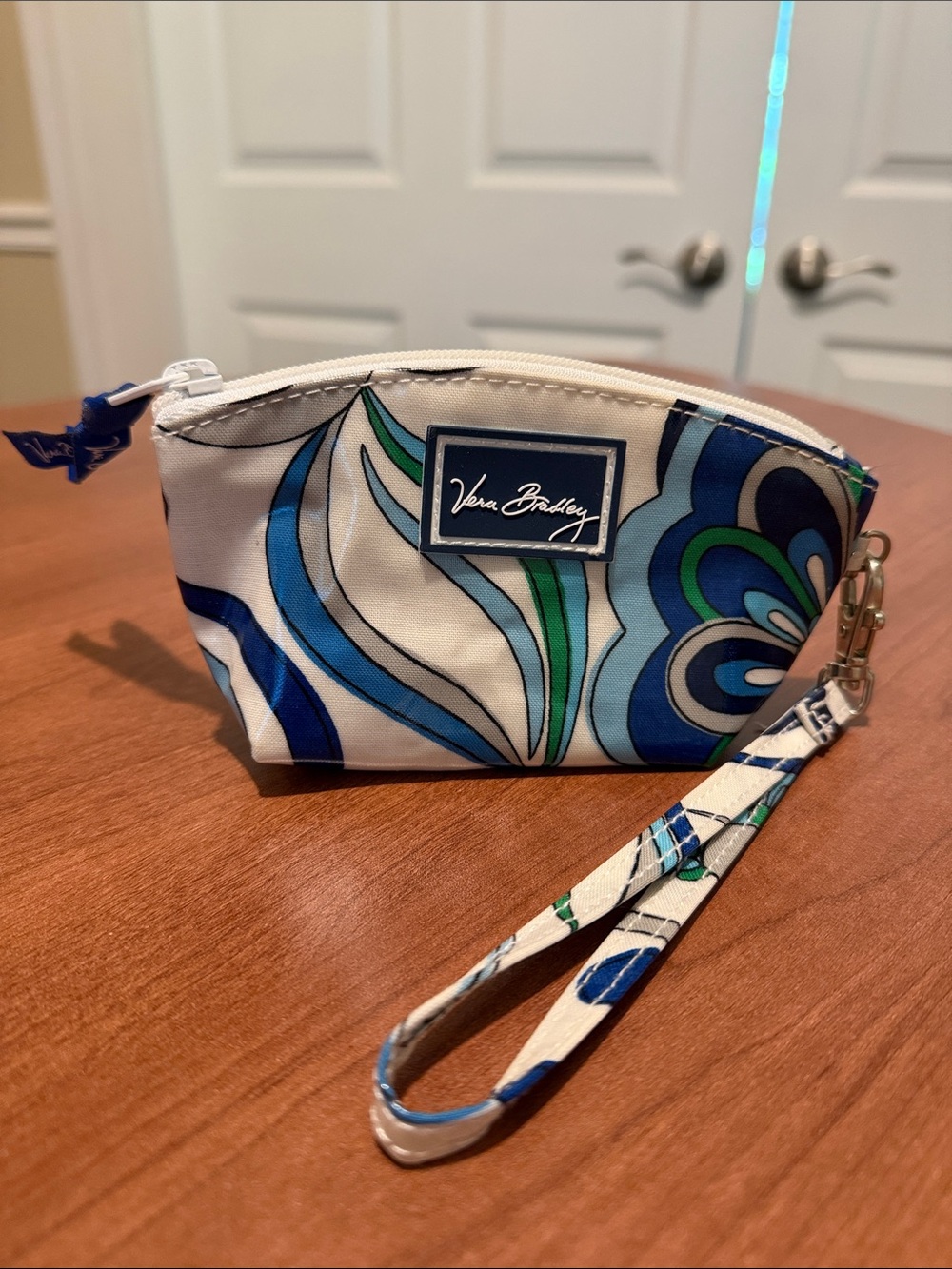 Vera Bradley Mediterranean White Wristlet